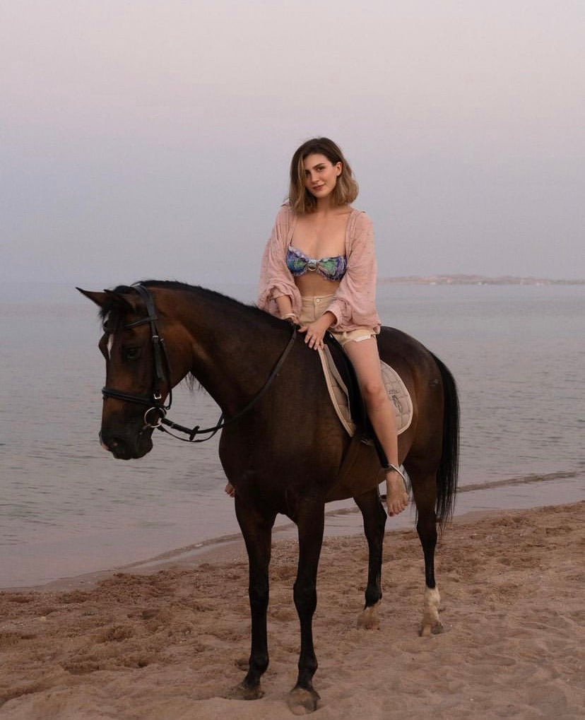 Naz Çağla Irmak Kaç Yaşında 4