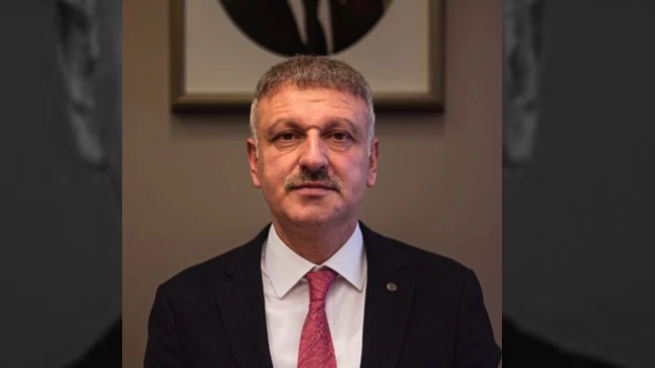 Oktay Saral Kimdir Aulg Neus