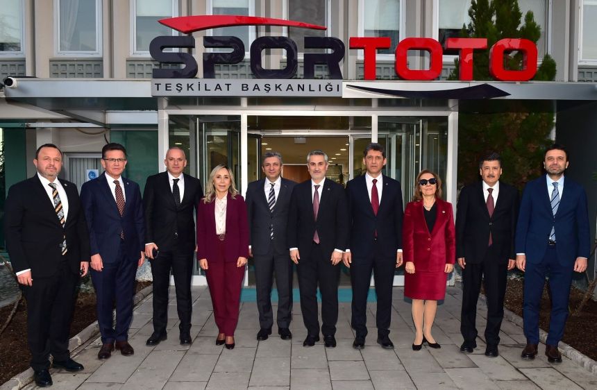 Ak Parti Antalya Milletvekilleri Toplantı (1)