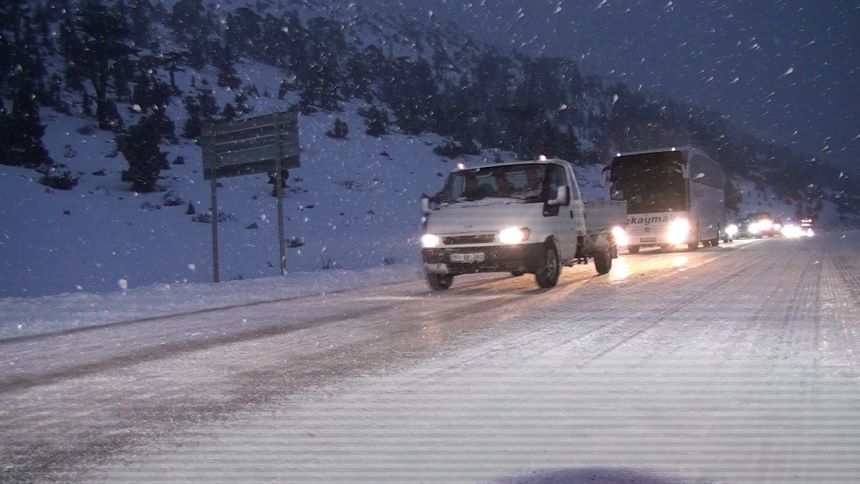 Antalya Konya Yolu Kar Mücadelesi (2)