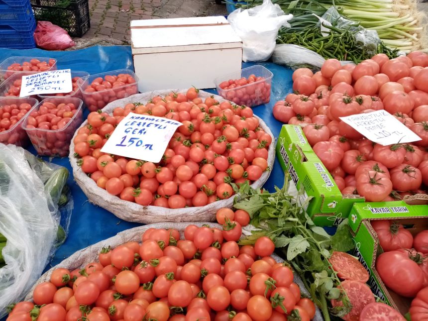 Cuma Pazarı Domates-1