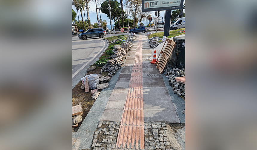 Güllük Caddesi Kaldırım Çalışması