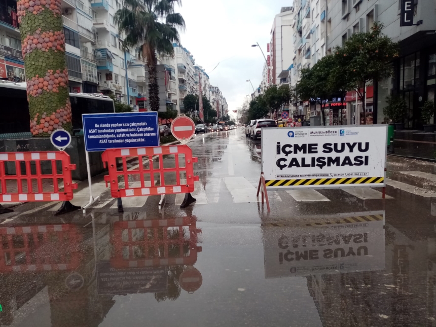 Güllük Caddesi Kapatıldı (2)