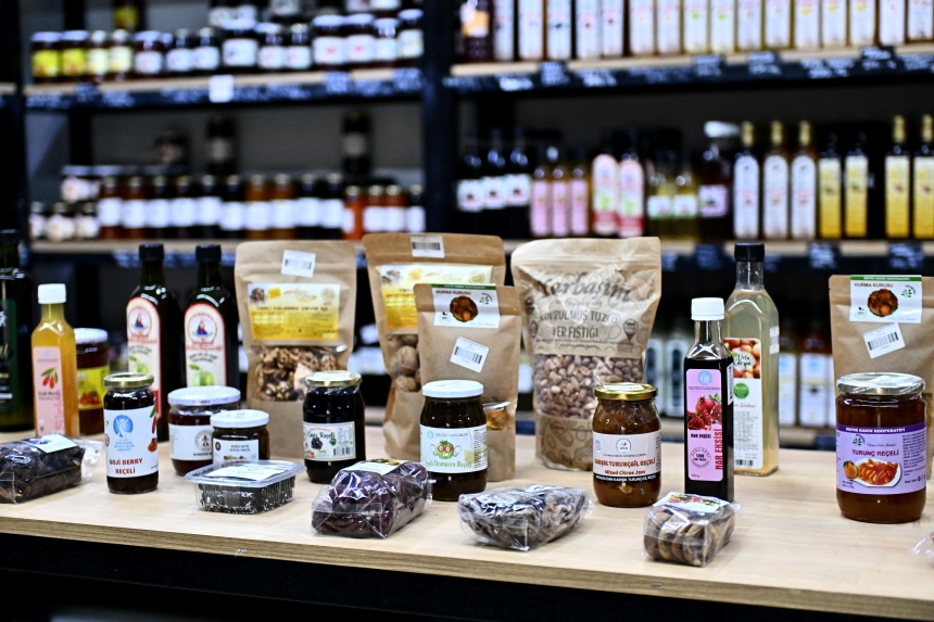 Kadin Kooperati̇fleri̇ Satiş Mağazasi (1)