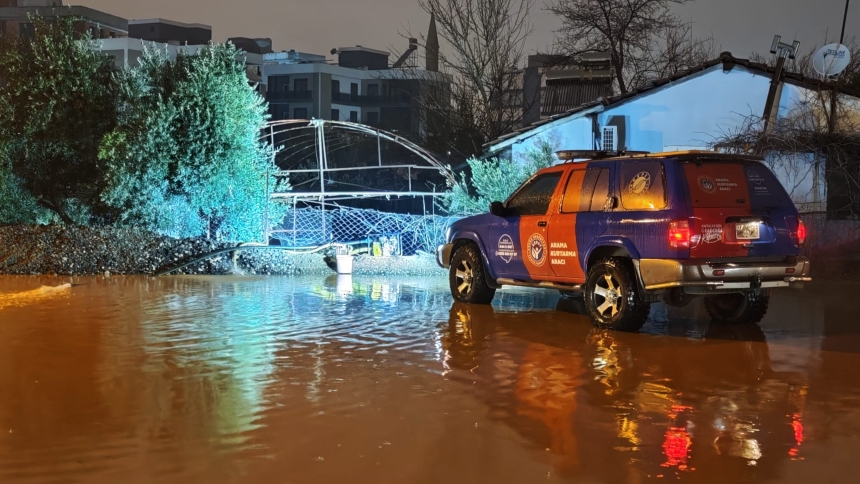 Kepez Su Baskınları Müdahale (2)