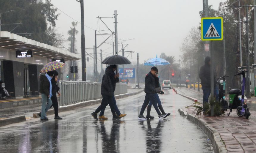 Konyaaltı Sahili Fırtına (4)
