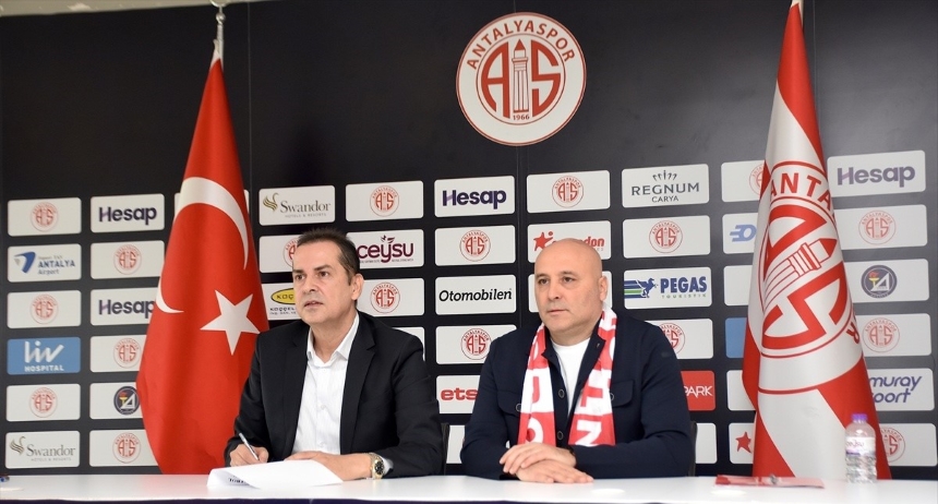 Rıza Perçin Ve Sami Uğurlu Imza Töreni