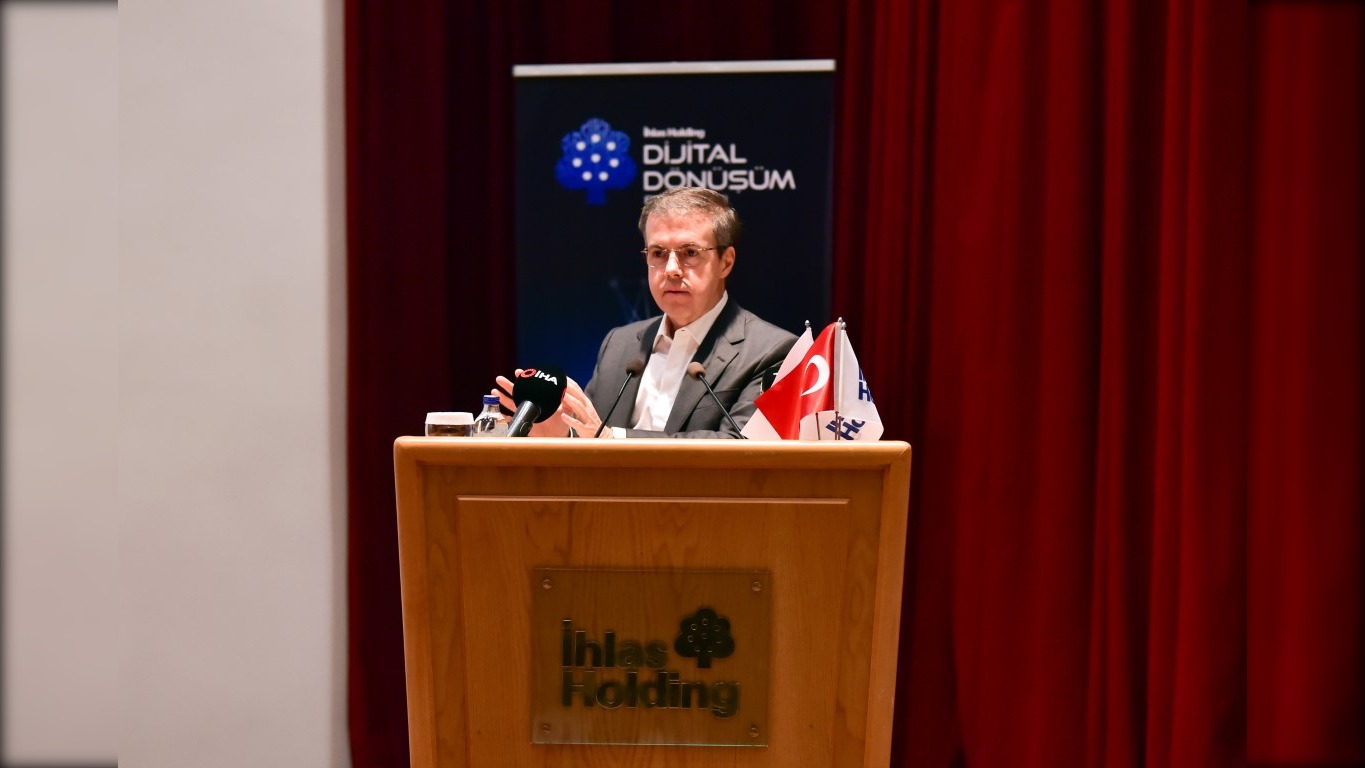 Ahmed Mücahid Ören 6