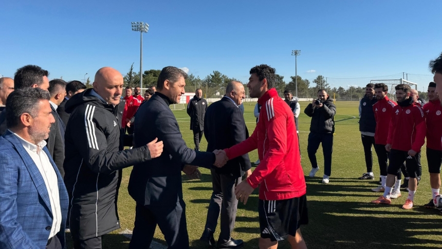 Ali Çetin Ve Mevlüt Çavuşoğlu Antalyaspor Ziyareti (1)