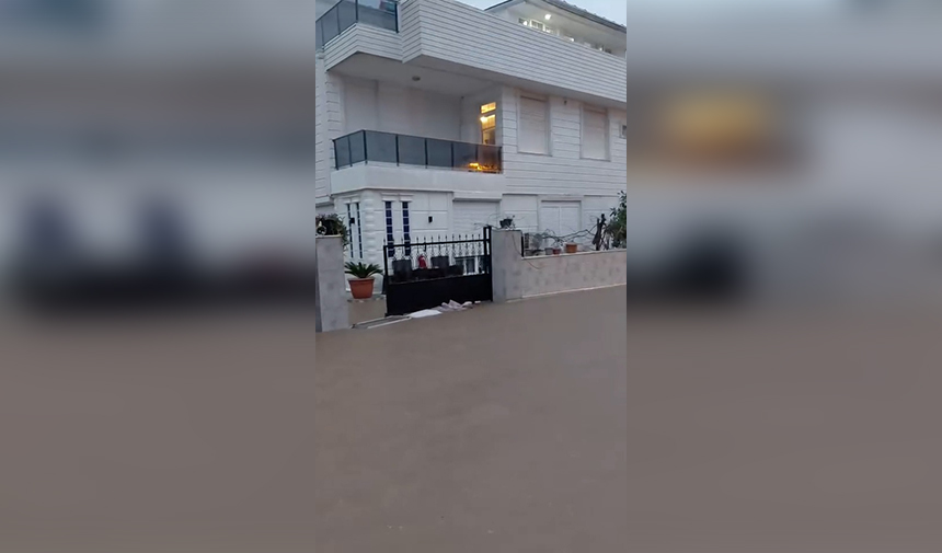 Antalya Su Baskını Aaprtman Manşet