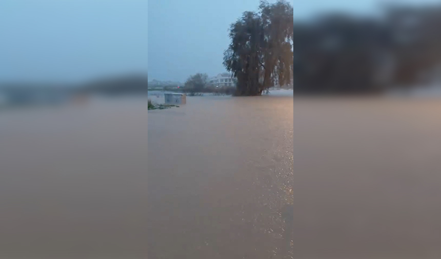 Antlaya'da Apartman Su Baskını 2