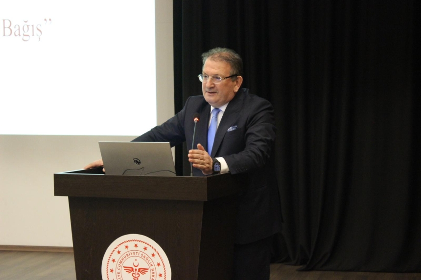 Behzat Özkan Kök Hücrenin Önemine Dikkat Çekti