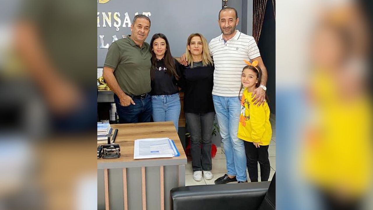 Depremden Bir Önce Uğurladı, Eşi Ve Kızını Enkazda Kaybetti (3)