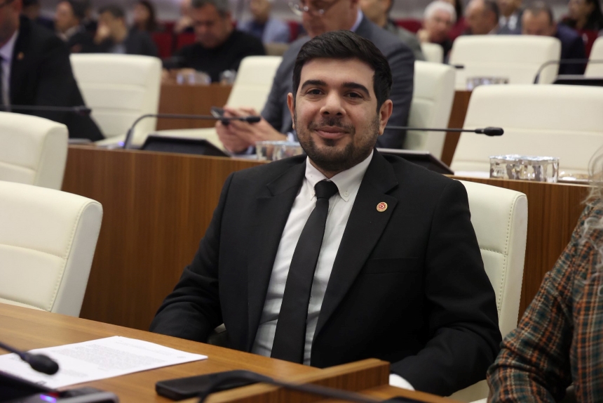 Hür Diren Dağ Antalya Büyükşehir Ve Konyaaltı Belediyesi Meclis Üyesi (2)