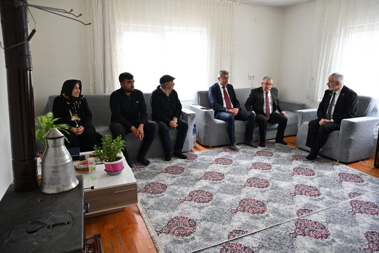 Isparta’da Yangında Evi Yanan Aileye Bir Yılda Yeni Yuva (3)