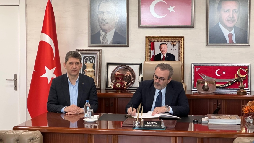 Mahir Ünal Ak Parti Mkyk Üyesi Antalya