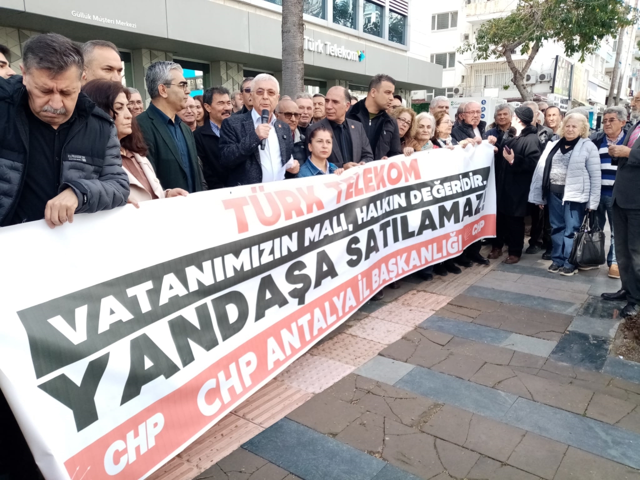 Nail Kamacı Türk Telekom Açıklaması (3)