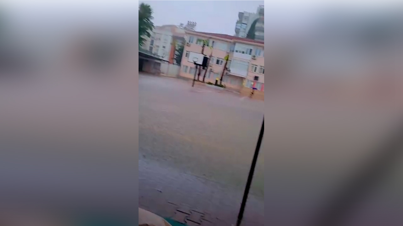 Okulu Su Bastı Antalya 2