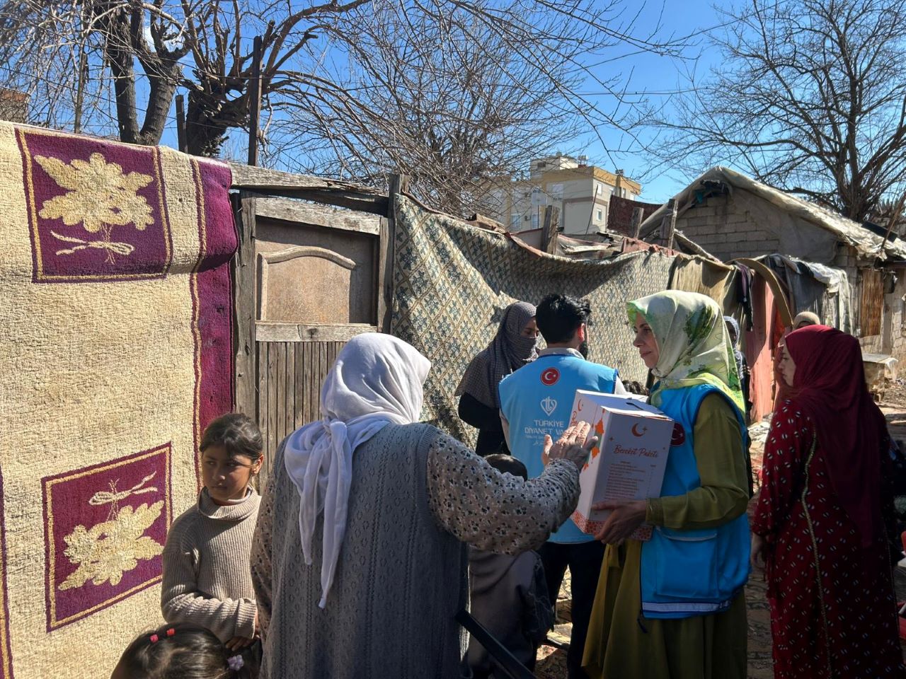 Tdv Ihtiyaç Sahibi Ailelere Gıda Yardımı (4)