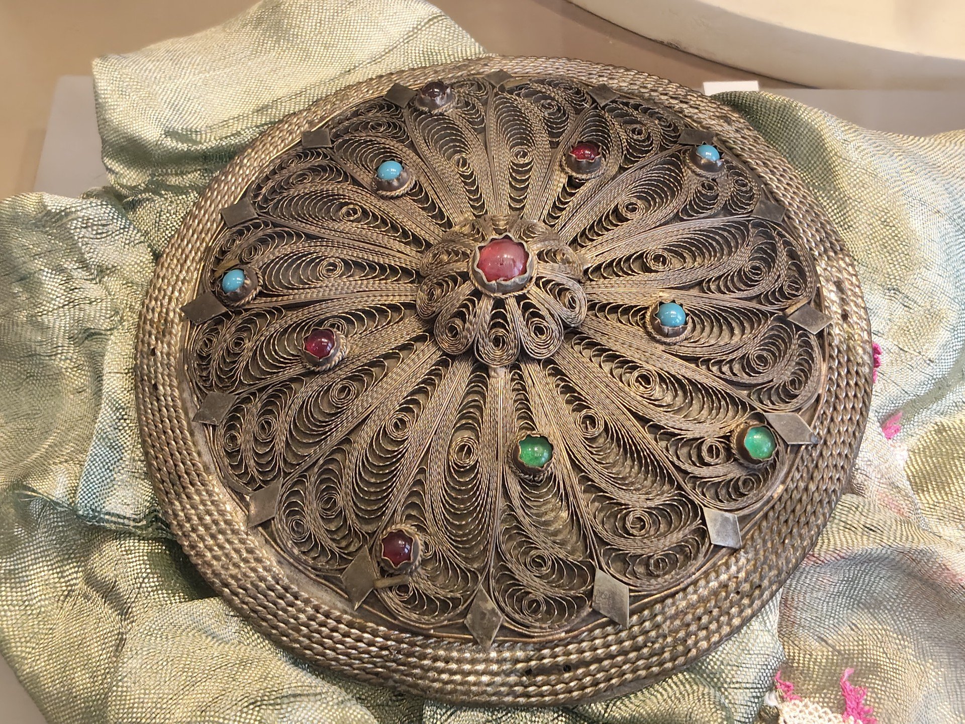 655627147 18002376734903522 3474463988429391774 N