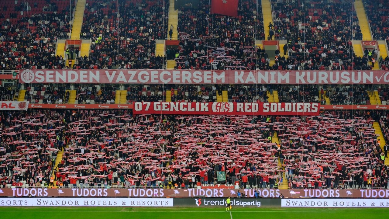 Antalyaspor Taraftarlar 66