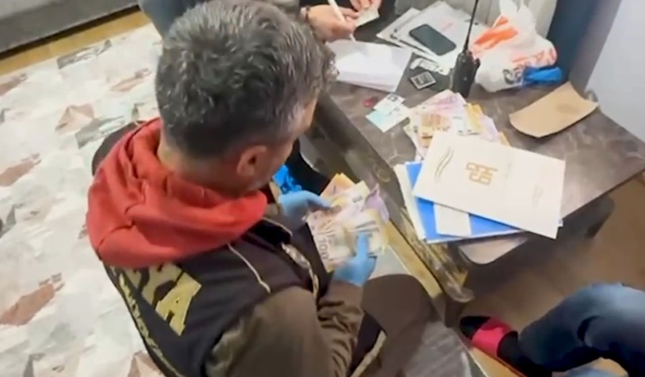 Antalya'da yüksek kar ve banka promosyonu dolandırıcılığına operasyon