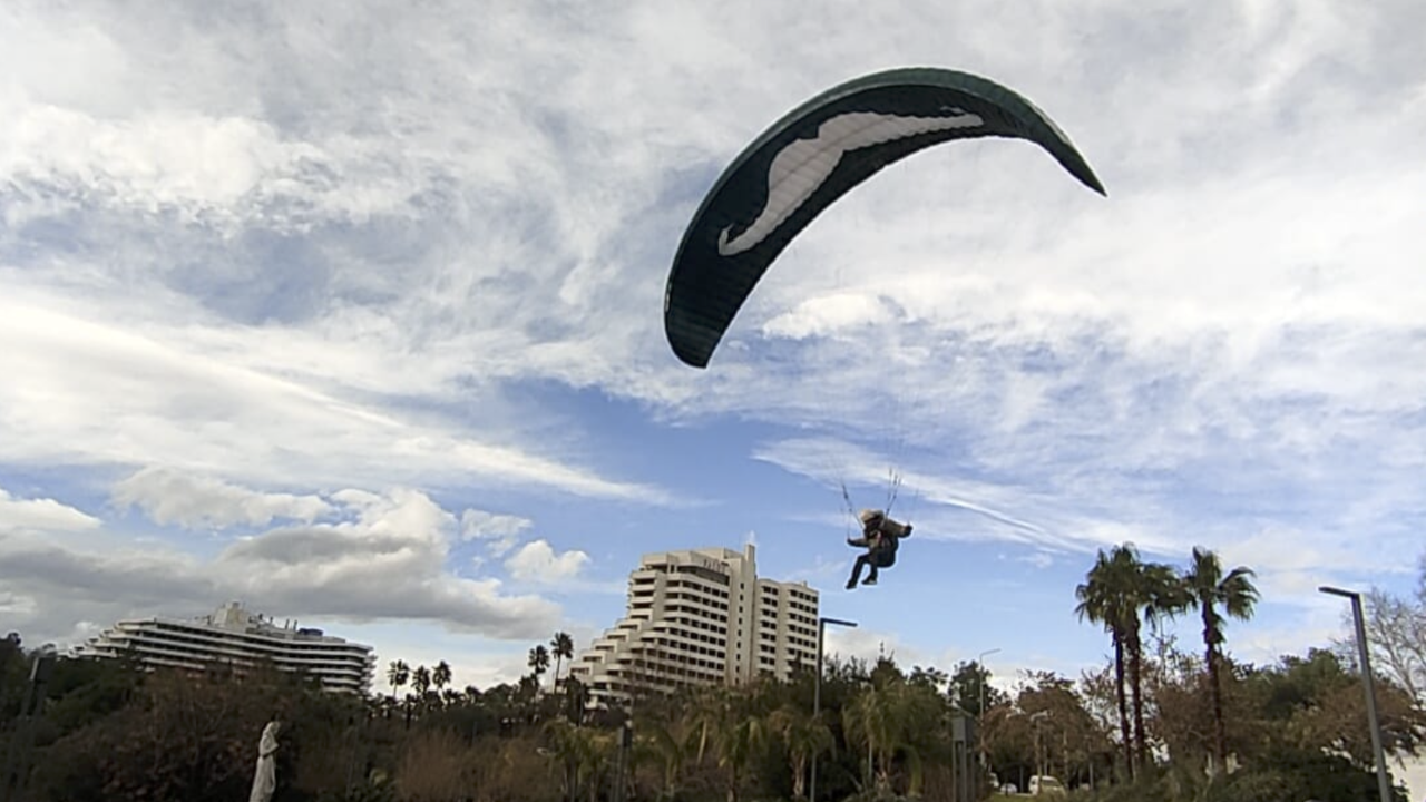 Konyaaltı Paraşütçüler-1