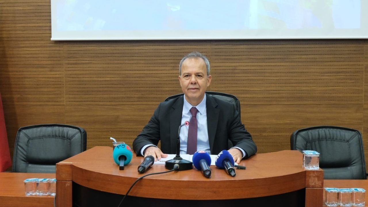 Menderes Dal Döşemealtı Belediye Başkanı-1