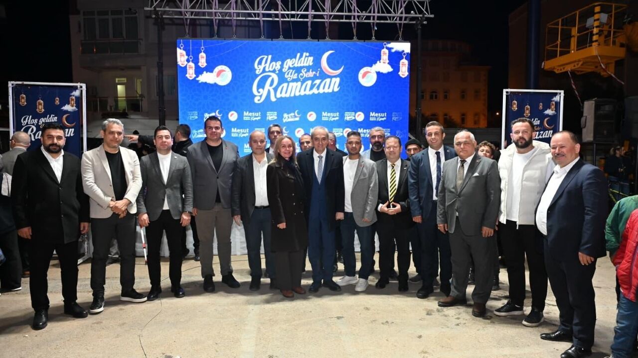 Mesut Kocagöz Iftar Sofrası 2