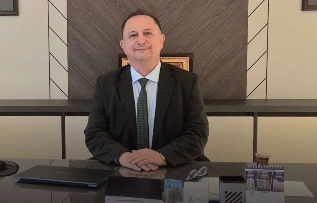 Özgür Özbek Ak Parti Antalya İl Yönetim Kurulu Üyesi