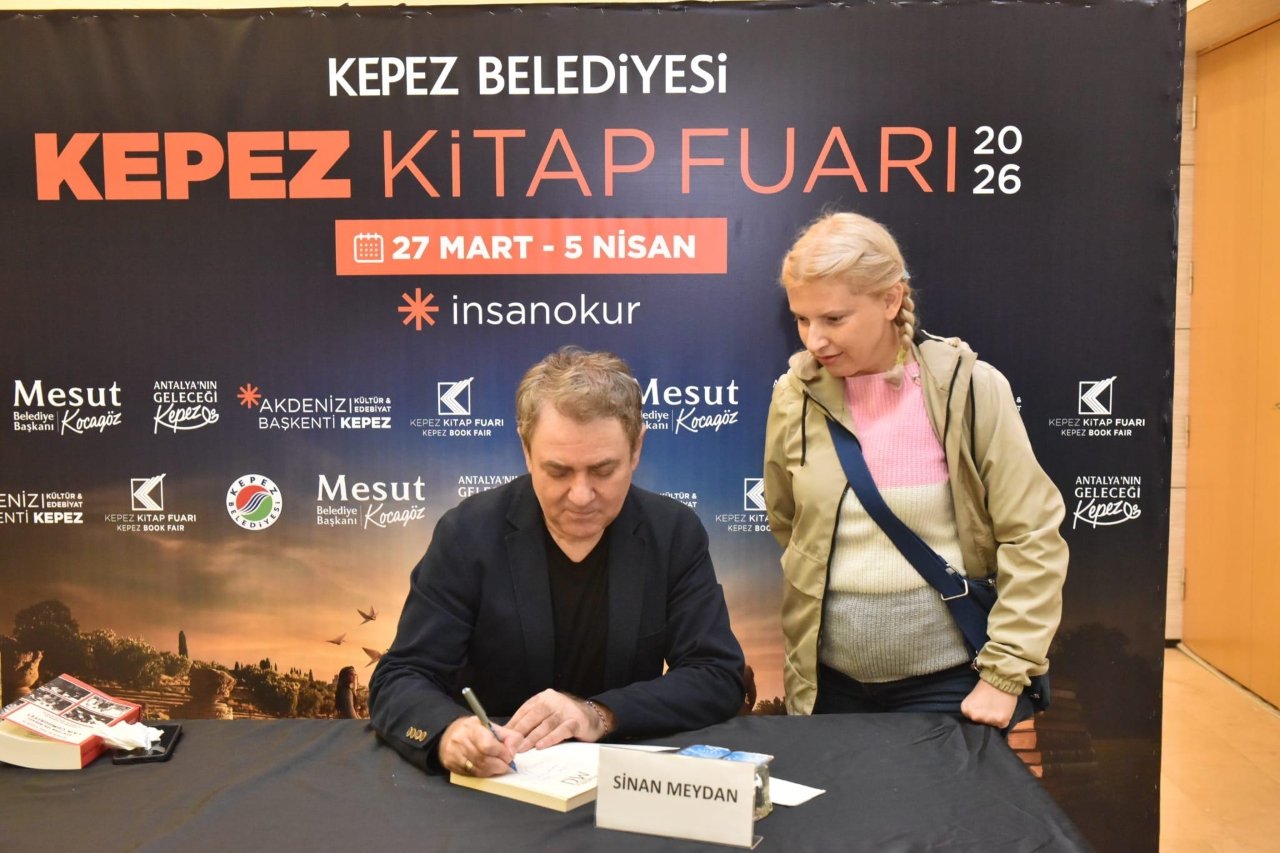 Sinan Meydan Kepez Kitap Fuarı 3
