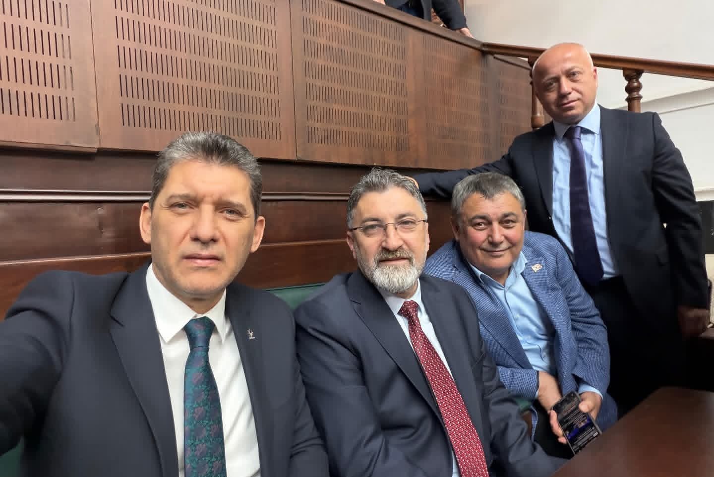 AK Parti’nin kıdemli transferi İsa Yıldırım’dan taze transfer Kadir Kumbul’a tebrik mesajı