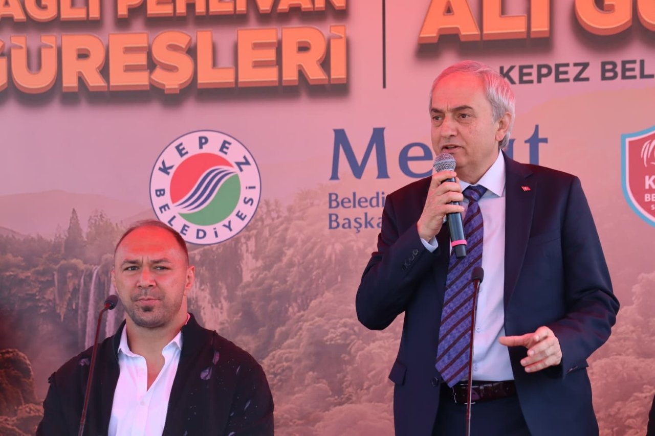 Ali Gürbüz Kepez Belediyesi Imza Töreni (3)