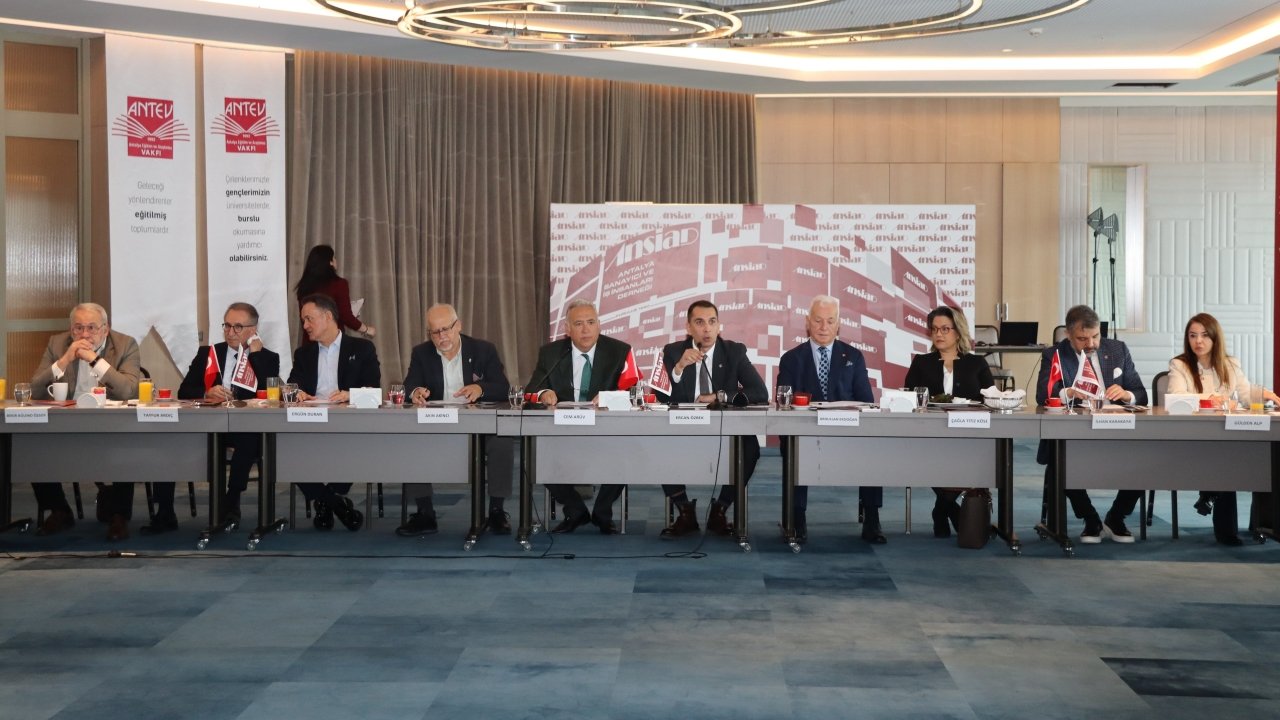 Ansi̇ad Toplantı 77