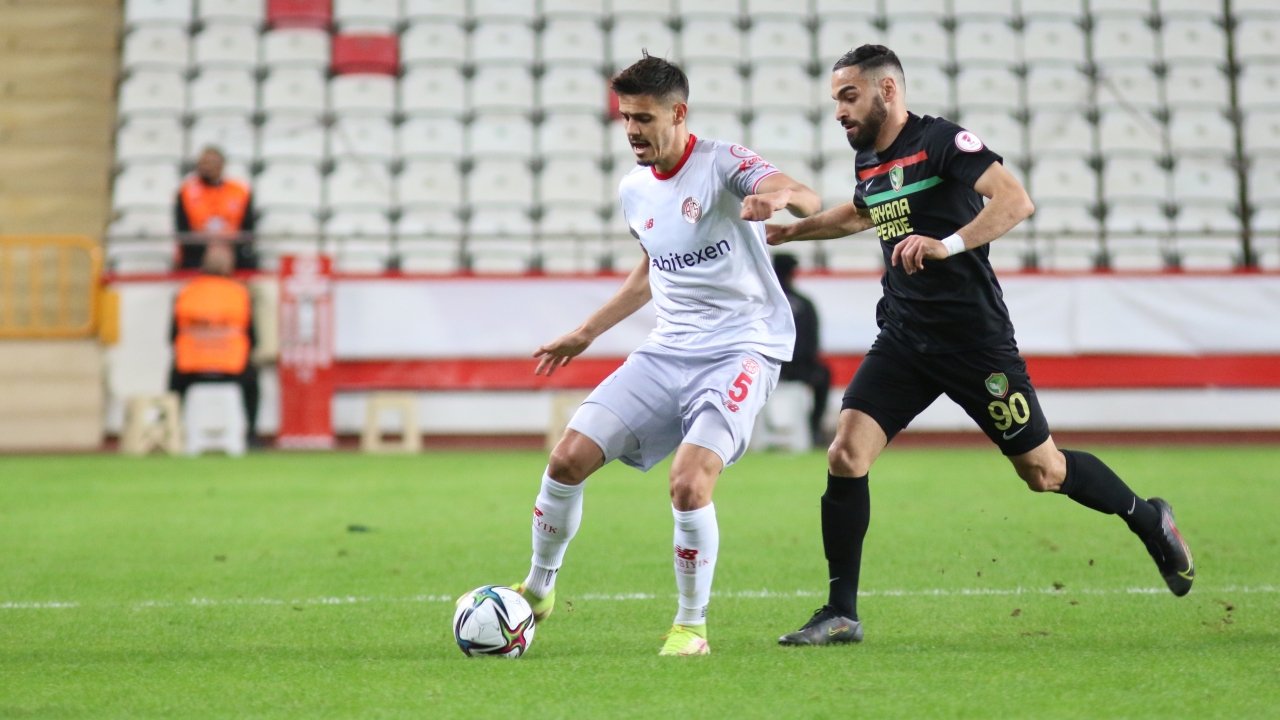 Bahadır Öztürk Futbolcu