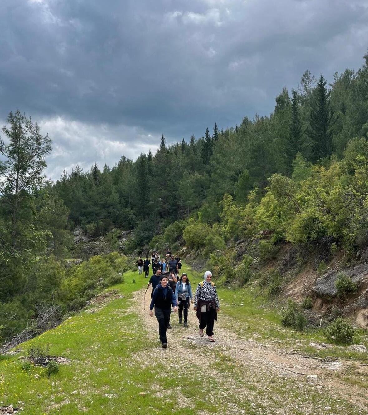 Etler Şelalesi Gelin Şelalesi Akbaş Göleti Yürüyüş