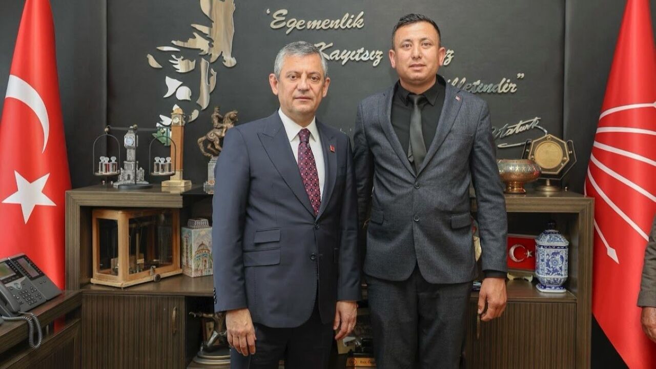 Hüseyin Çelik Ve Özgür Özel