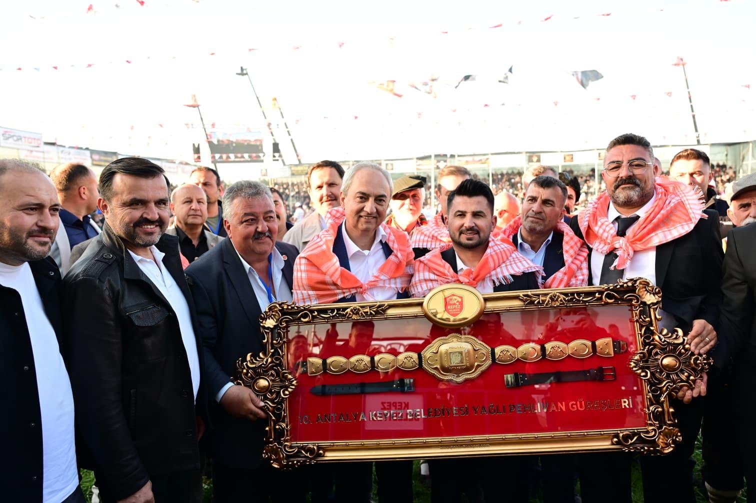 Kepez Yağlı Güreşleri Ödül Töreni1