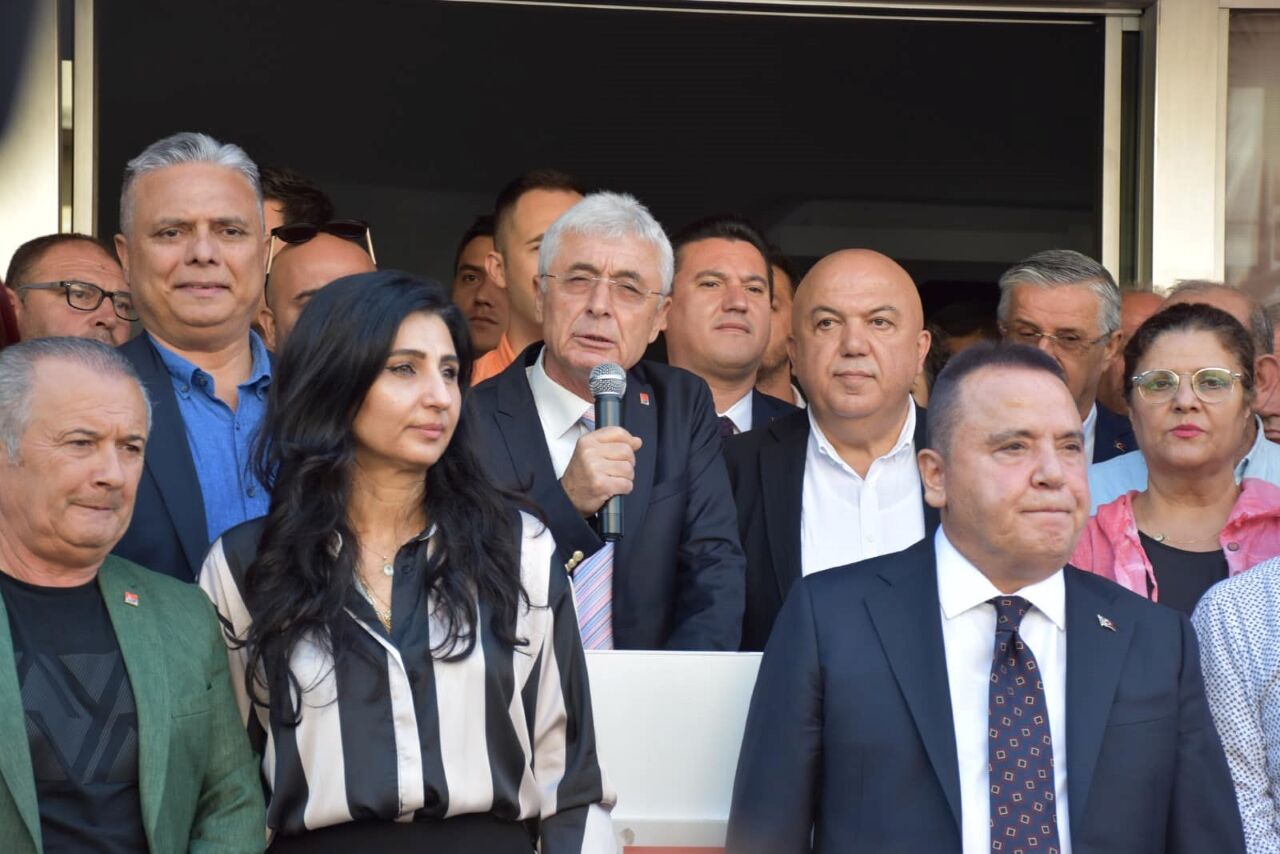 Chp Kurultay Delegeleri Antalya (2)
