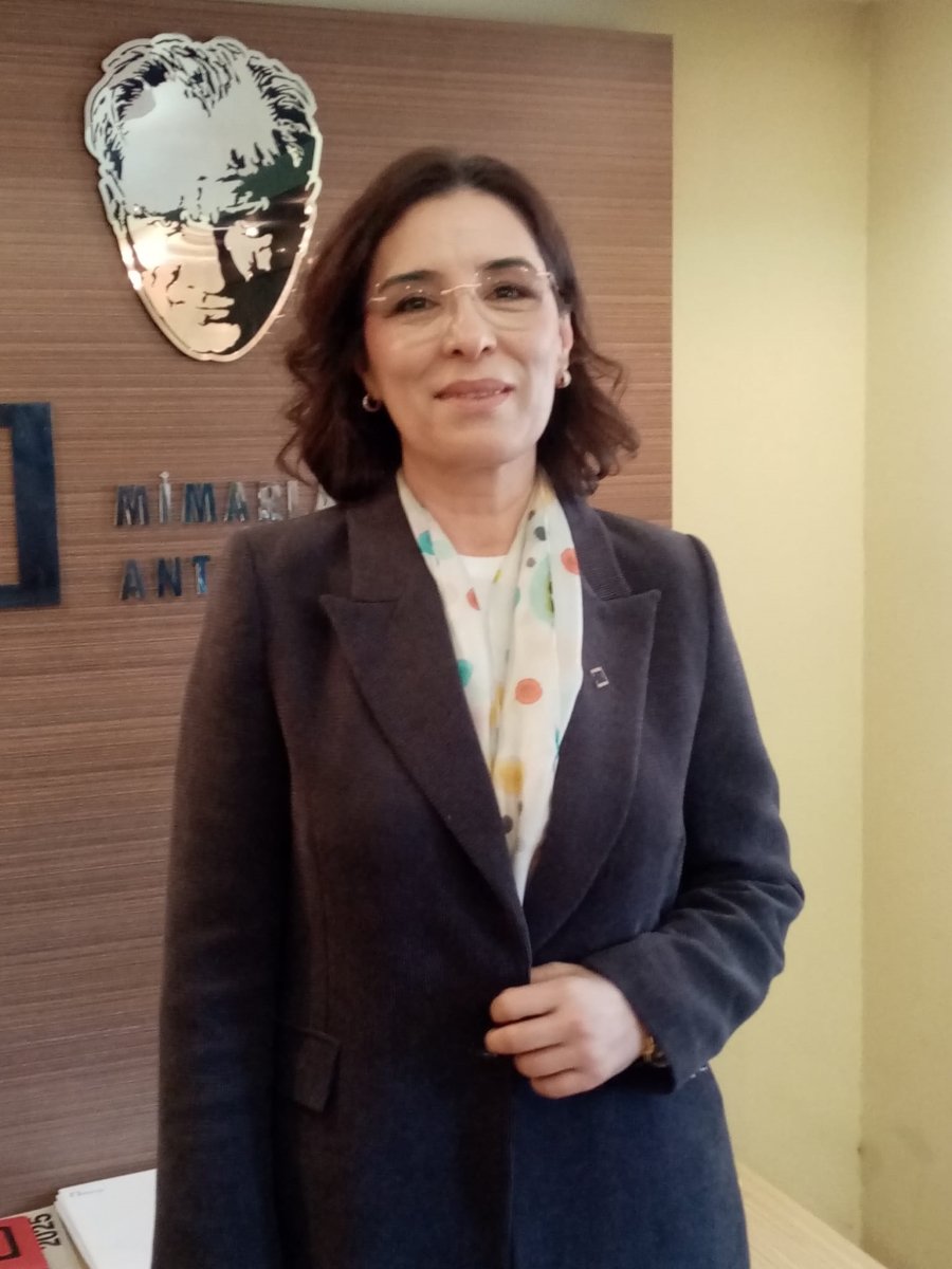 Fatma Gül Yalçınkaya Mimarlar Odası Antalya Şube Başkanı (2)