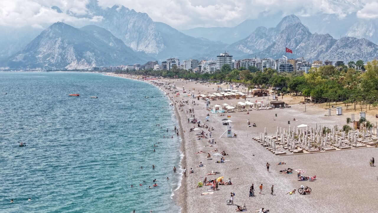 Konyaaltı Sahili Kurban Bayramı Yoğunluğu 2026 (3)