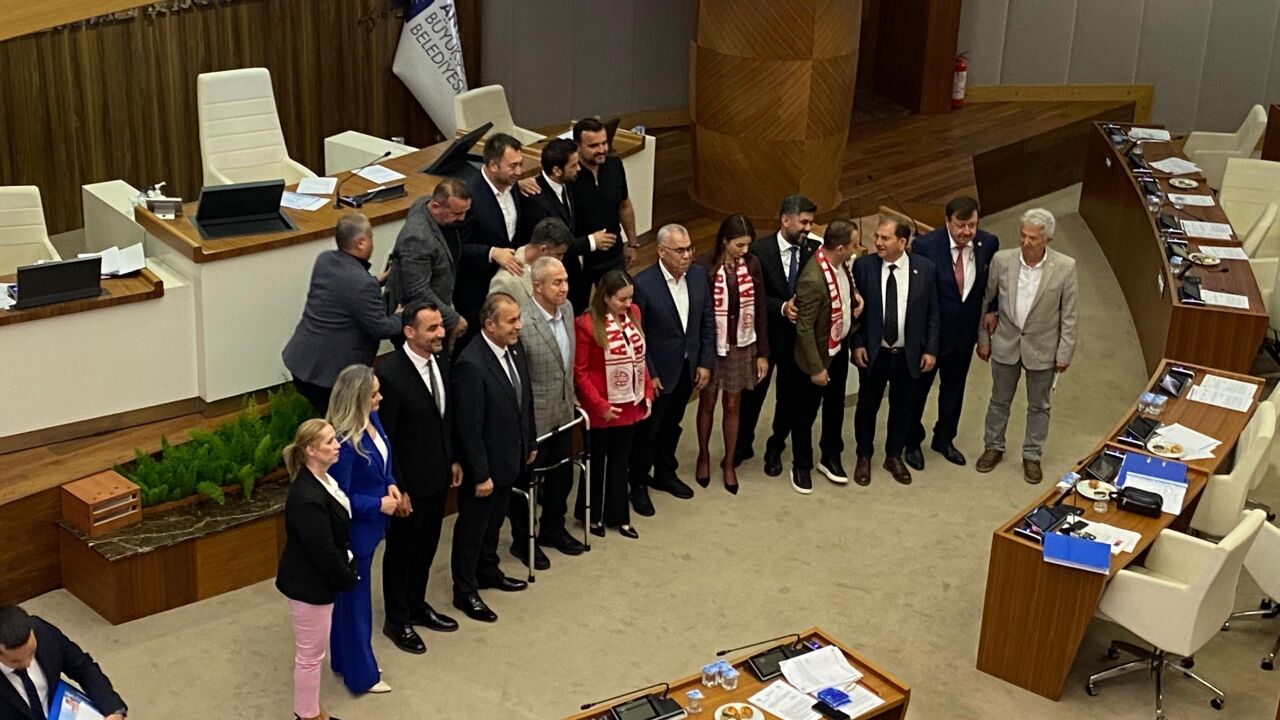 Osman Tarık Özçelik Tekerlekli Sandalye Abb Meclis (3)