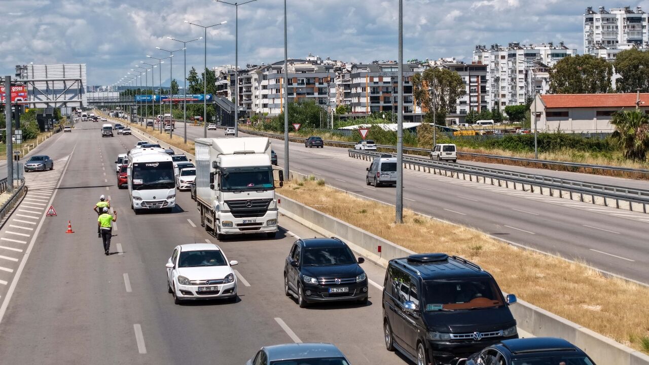Trafik Polisleri Denetleme Antalya (2)