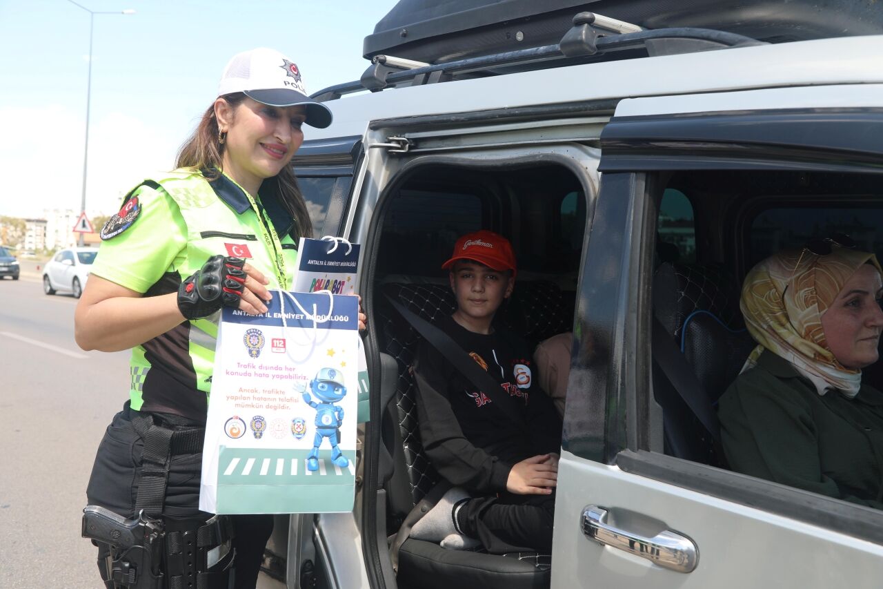 Trafik Polisleri Denetleme Antalya (3)