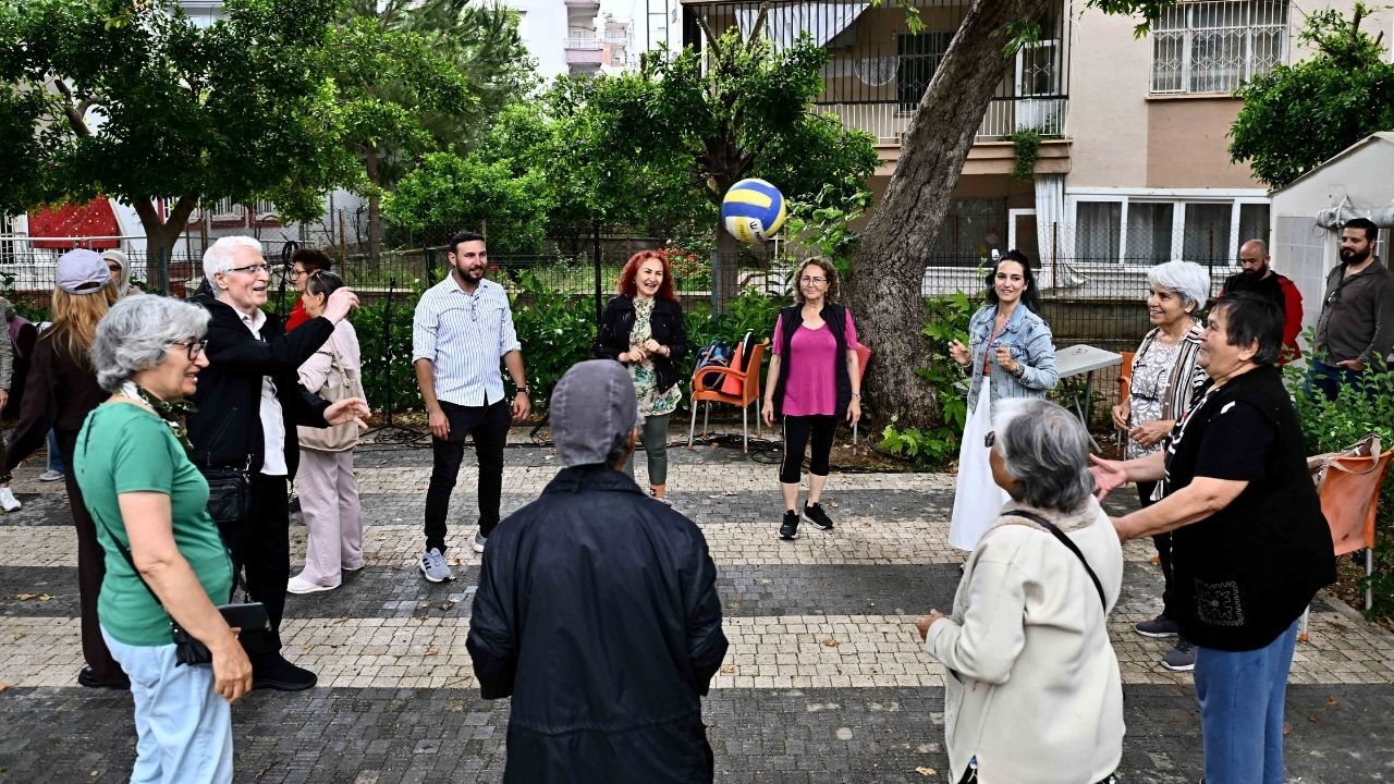 Yaşlı Evi1