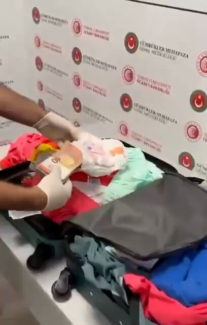Bebek Bezlerinde Kaçak Para Antalya