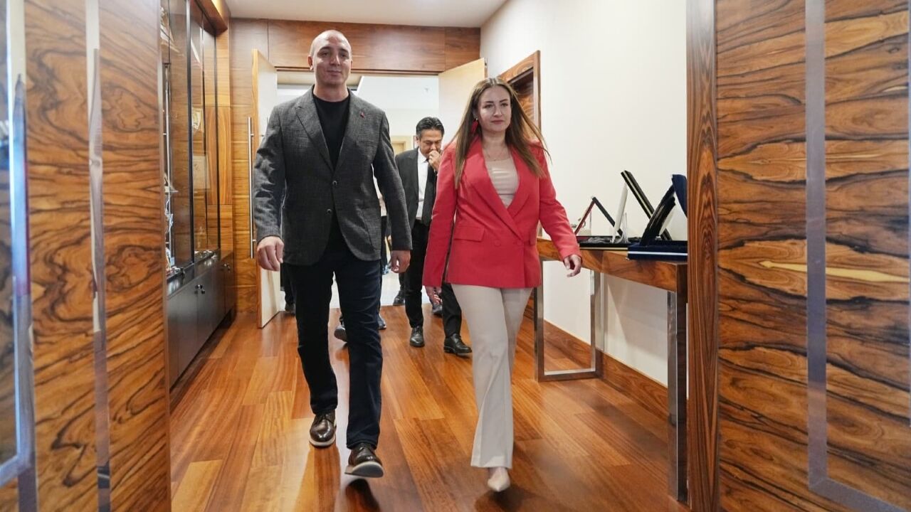 Cem Kotan Ve Büşra Özdemir (2)