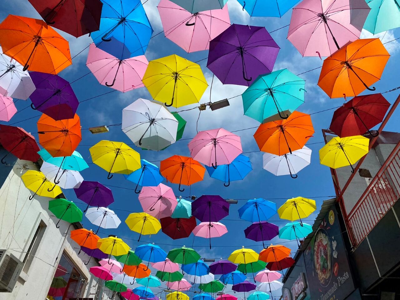 Şemsiyeli Sokak Antalya (2)