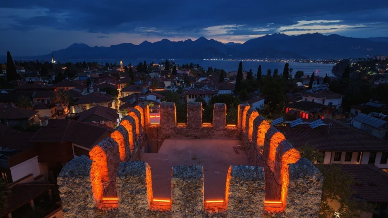 Üç Kapılar Işıklandırma1