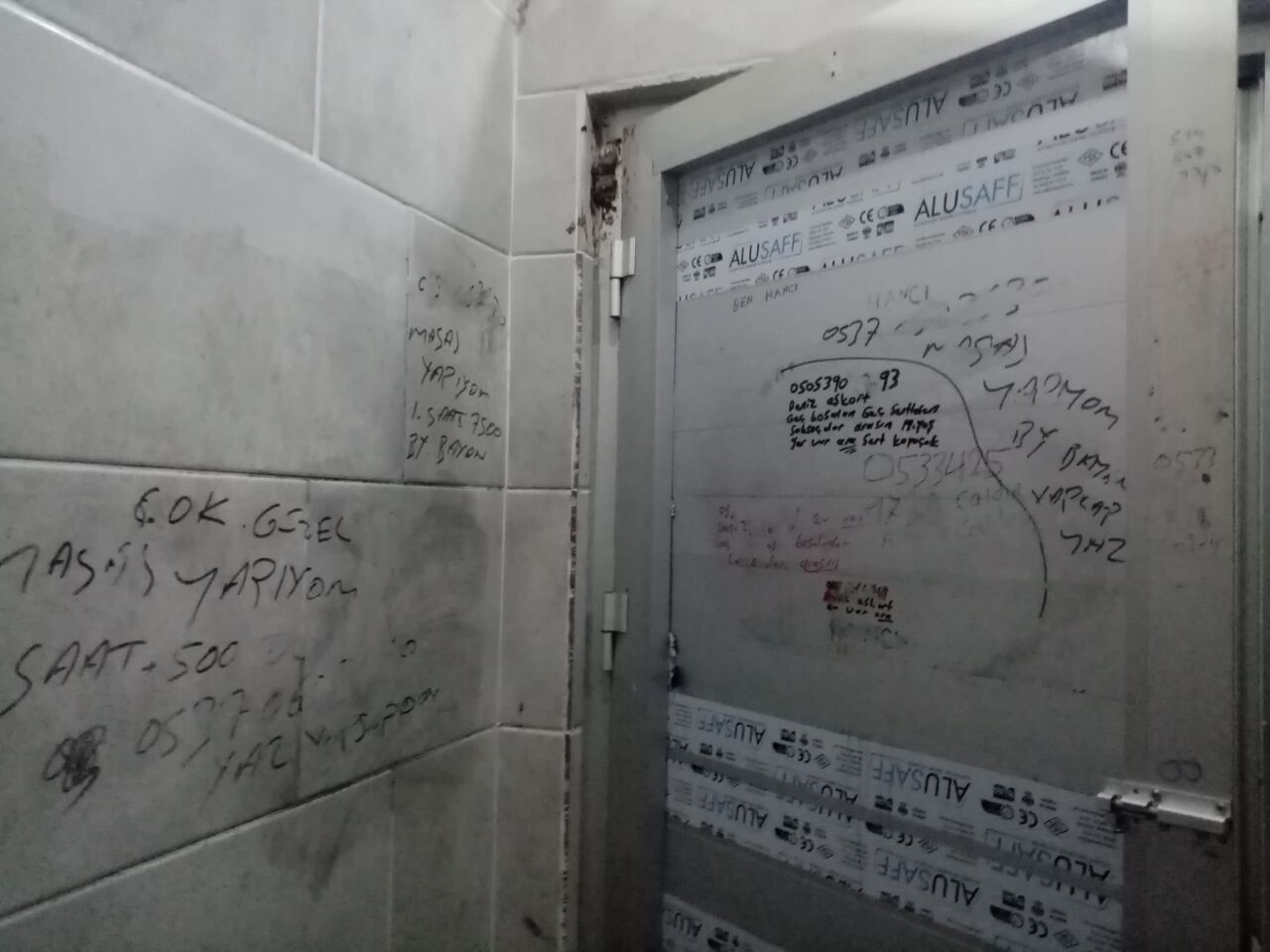 Zarar Gören Ücretsiz Tuvalet (2)